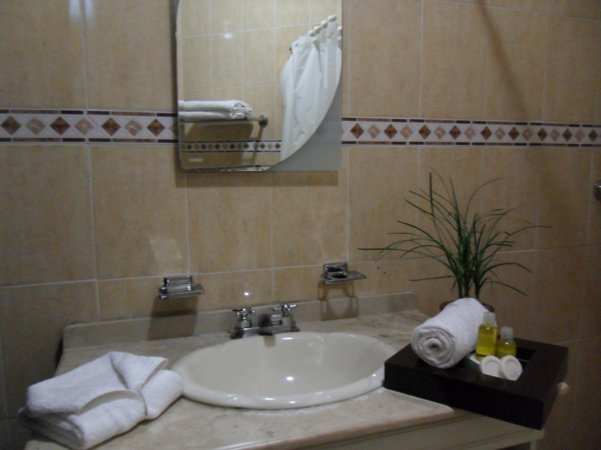 Hotel Suite Azomali Tula de Allende Bagian luar foto